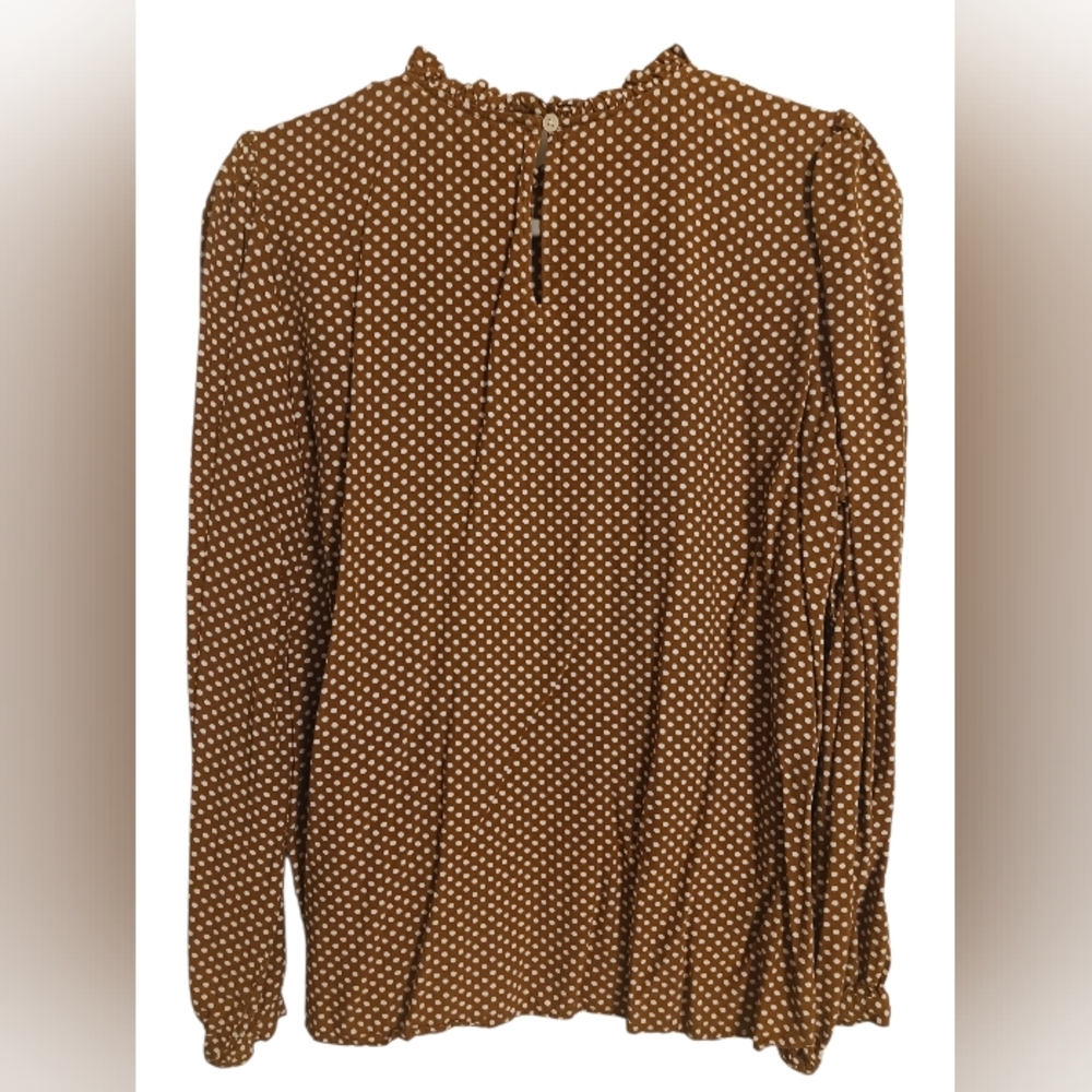 WOMEN'S LOFT CARAMEL & WHITE DOTTED PINTUCKED LONG SLEEVE BLOUSE SIZE MEDIUM - Picture 4 of 4
